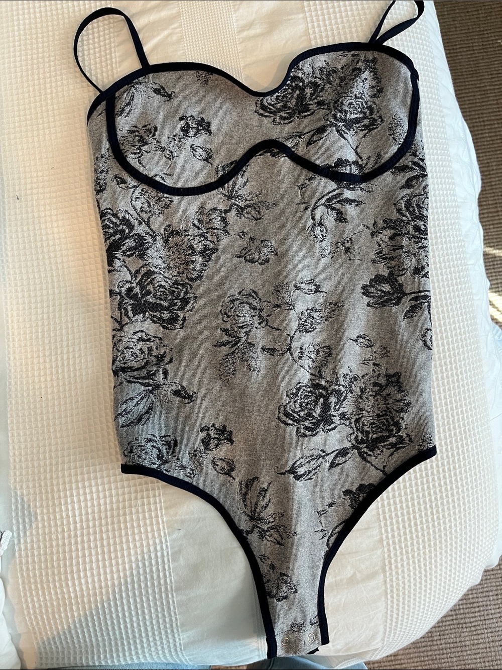 Mixed Lace Trim Camisole Set - Gray, Navy, Pink, Yellow, White - Picture 6 of 13